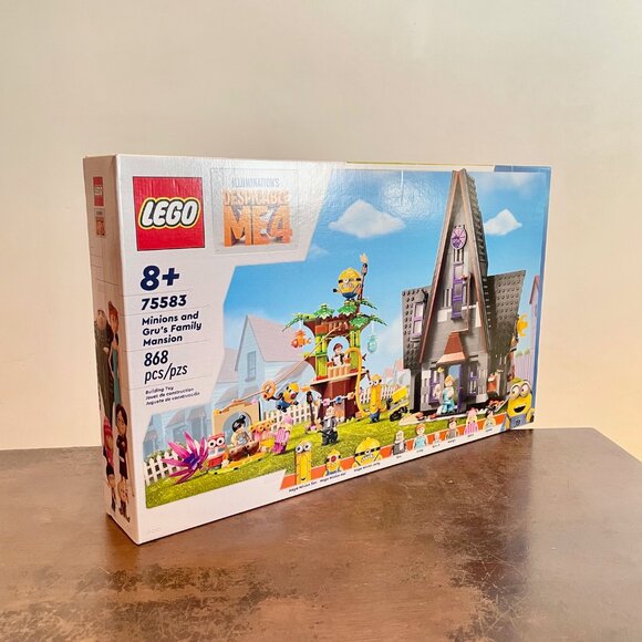 Lego 75583 Minions and Gru's Family Mansion NIB New in Hand - Picture 4 of 16